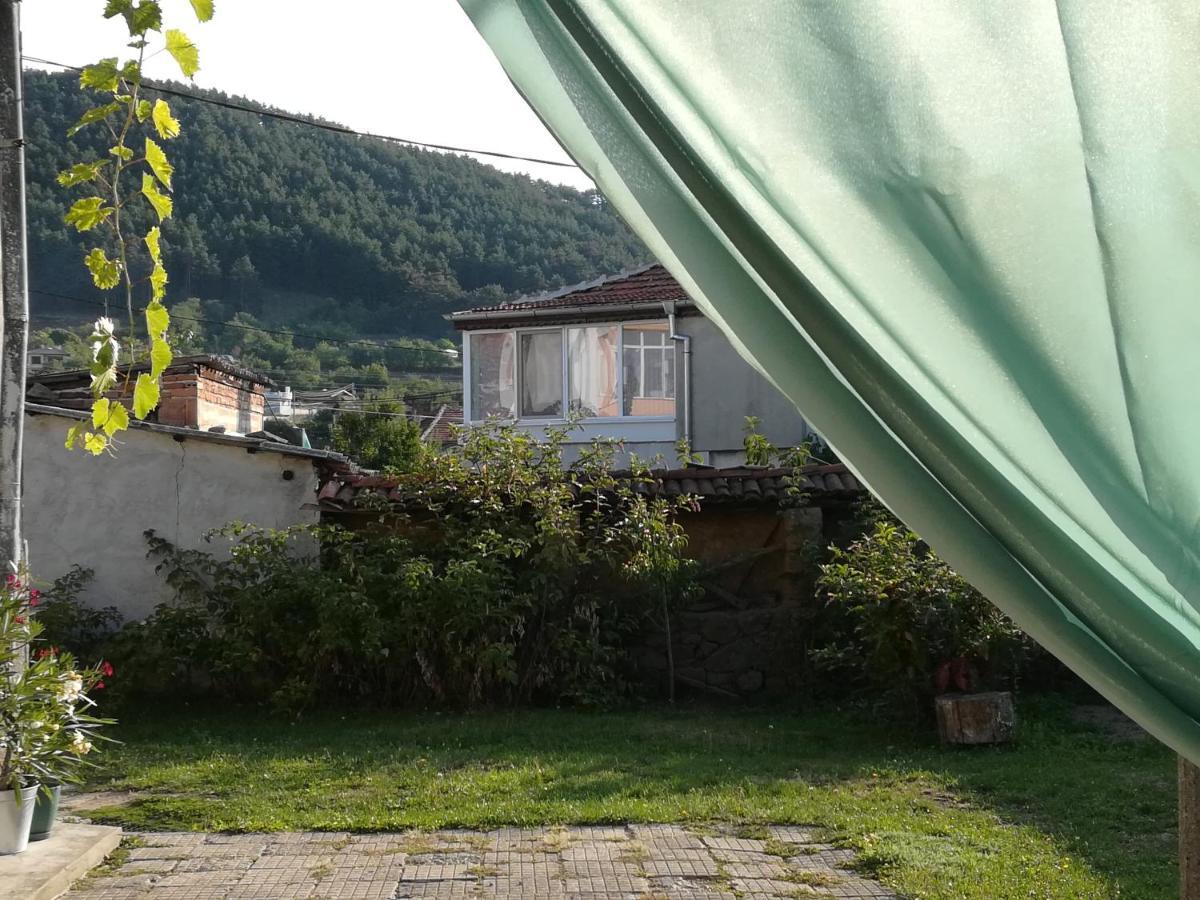Къща Христини Kalofer Exterior foto